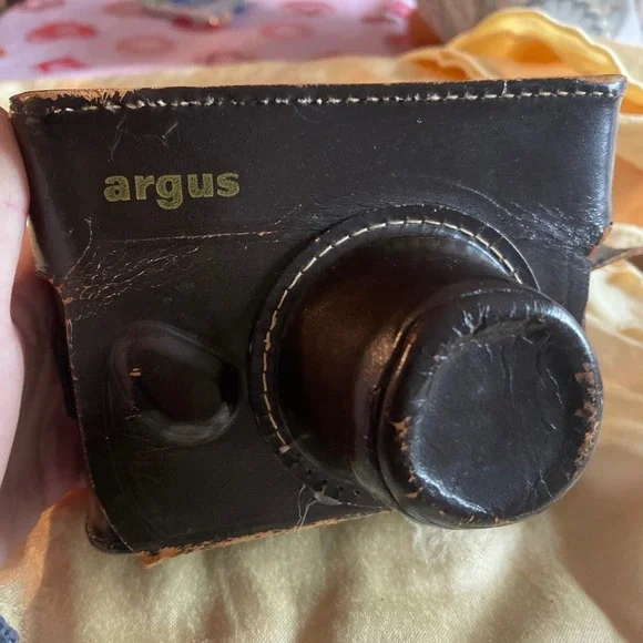 Vintage Argus C3 The Brick Tan Rangefinder Camera Cintar 50mm f/3.5 ^^^ - Picture 7 of 8